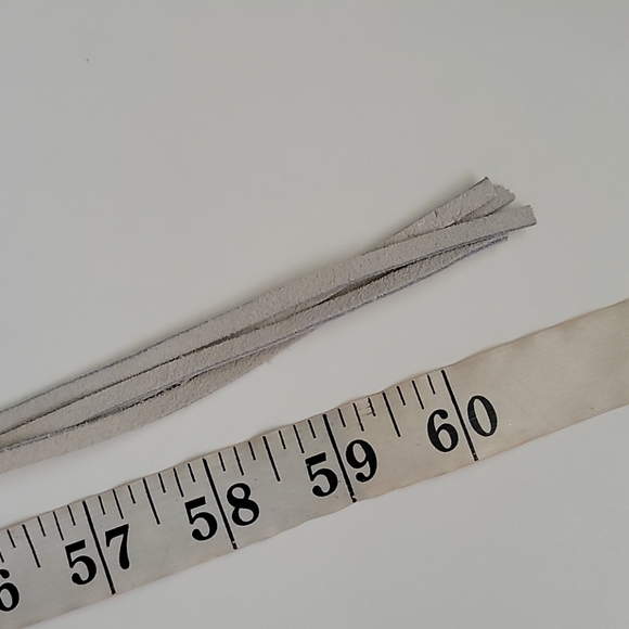 Express leather fringe belt size medium - Picture 5 of 5